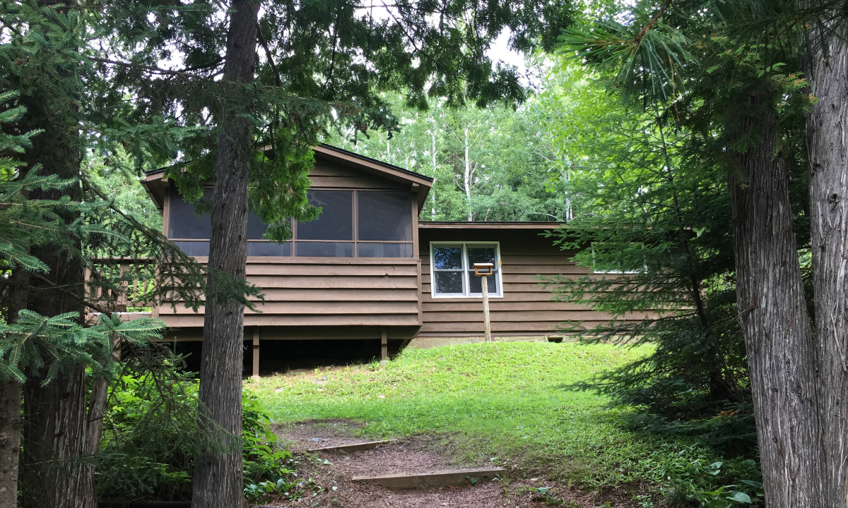 Cabin 4 Exterior