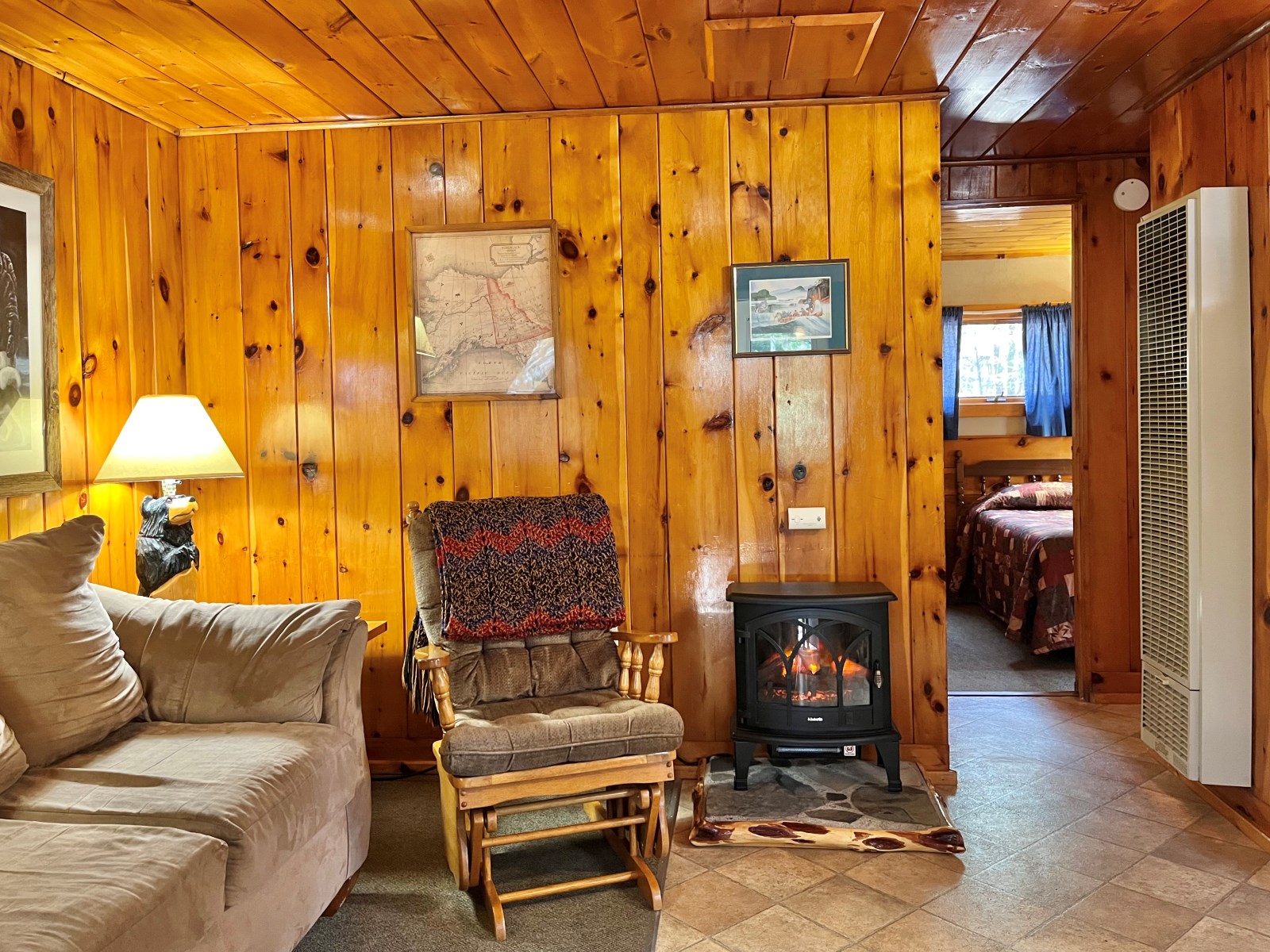 Golden Eagle Lodge, Rustic Cabin 1 Main Room, Gunflint Trail Resort