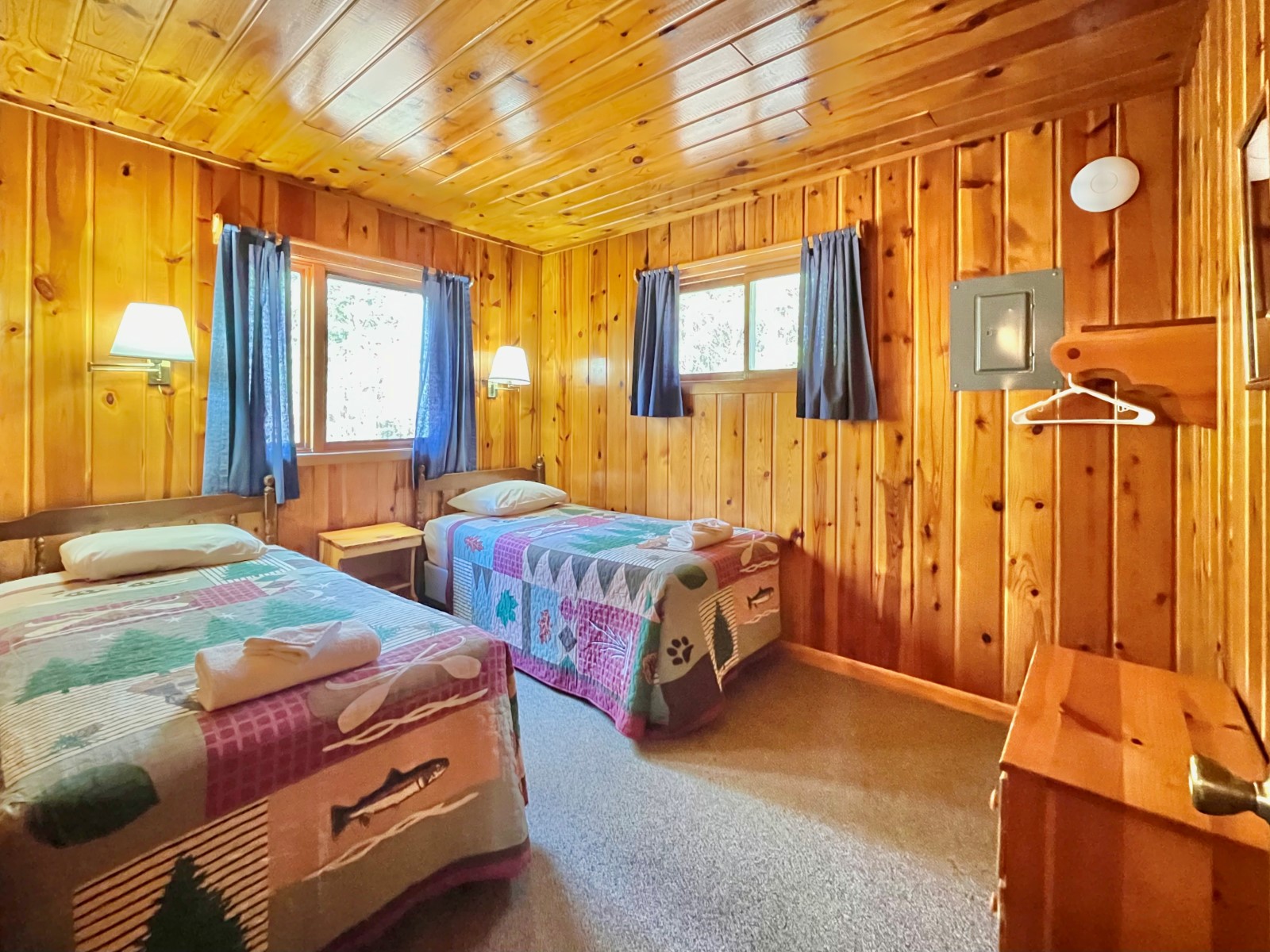 Golden Eagle Lodge, Large Cabin 4 Second Twin Bedroom, Gunflint Trail Resort